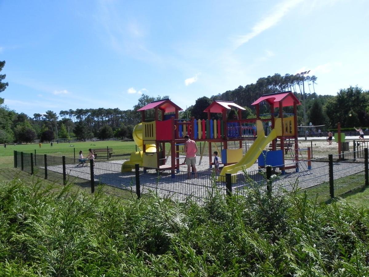 Village Vacances Les Chenes De Léon Eksteriør bilde